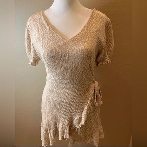 GB dress that has cute tie in front. Size small.